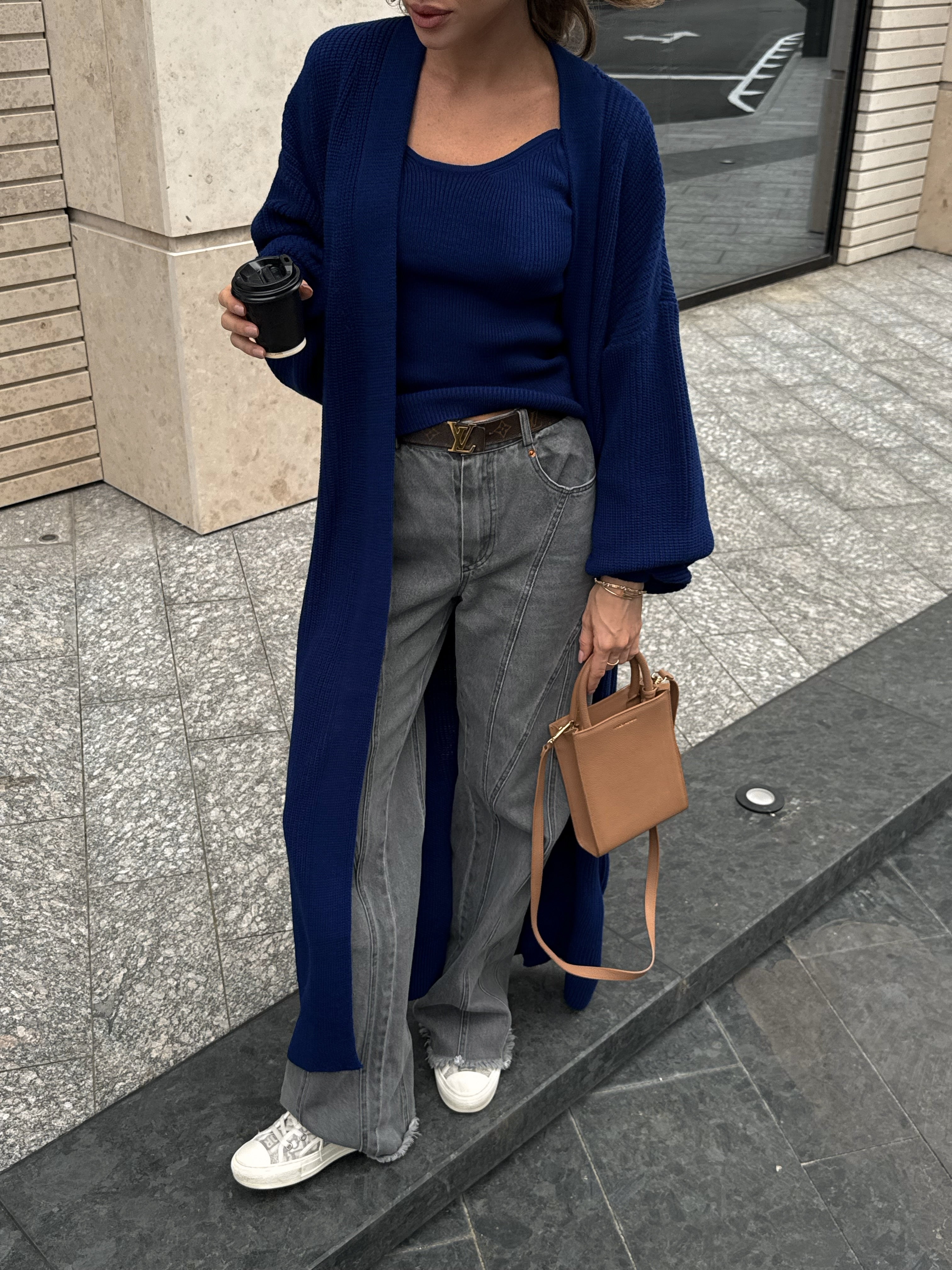 Cardigan “Kashtan” – Elongated Silhouette with Soft Structure