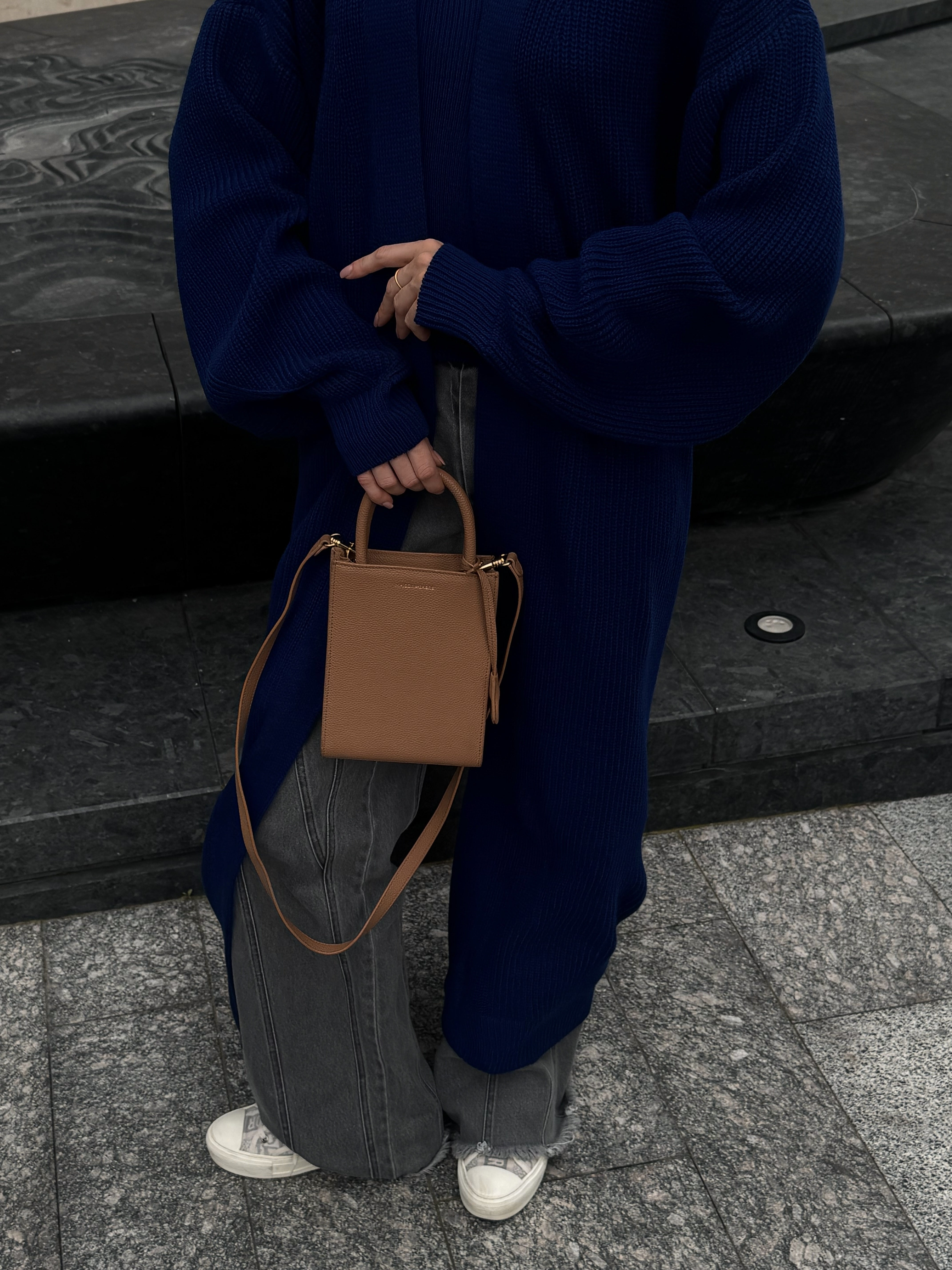 Cardigan “Kashtan” – Elongated Silhouette with Soft Structure