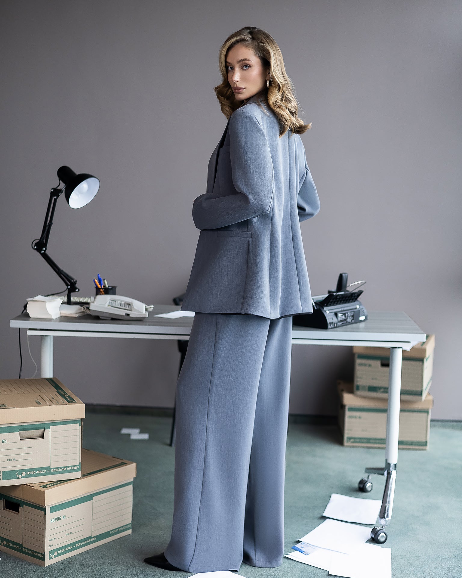 Women's Tailored Suit Set: Blazer & Trousers in Viscose Blend