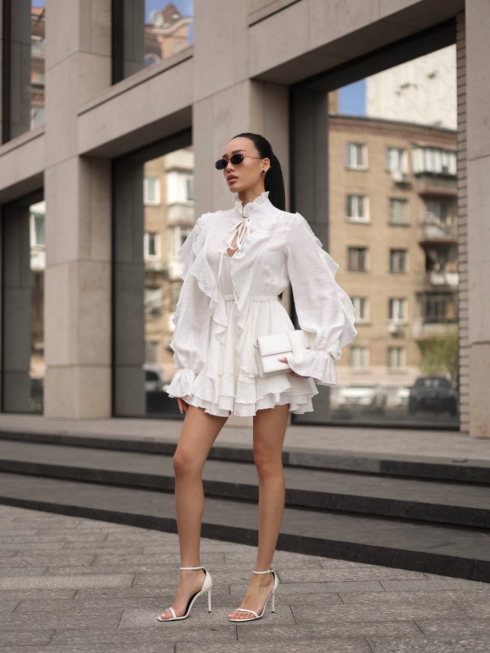 Dress “Mimi” – Timeless Elegance in Delicate Lace