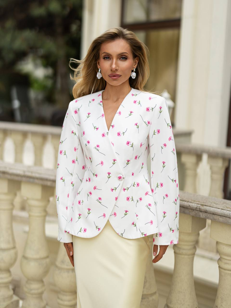 Tailored Diagonal Crepe Jacket with Structured Silhouette