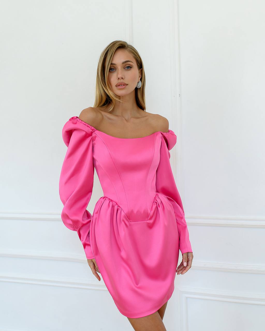 Women's Fitted Mini Dress in Premium-Quality Thick Mango Satin