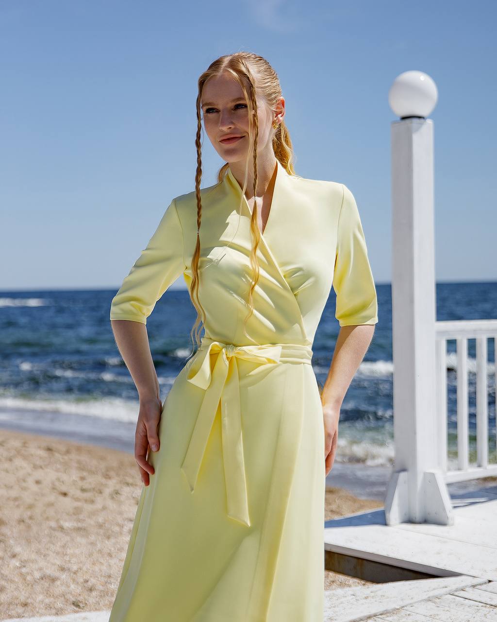 Elegant Tailored Women's Structured Comfort Twill Dress