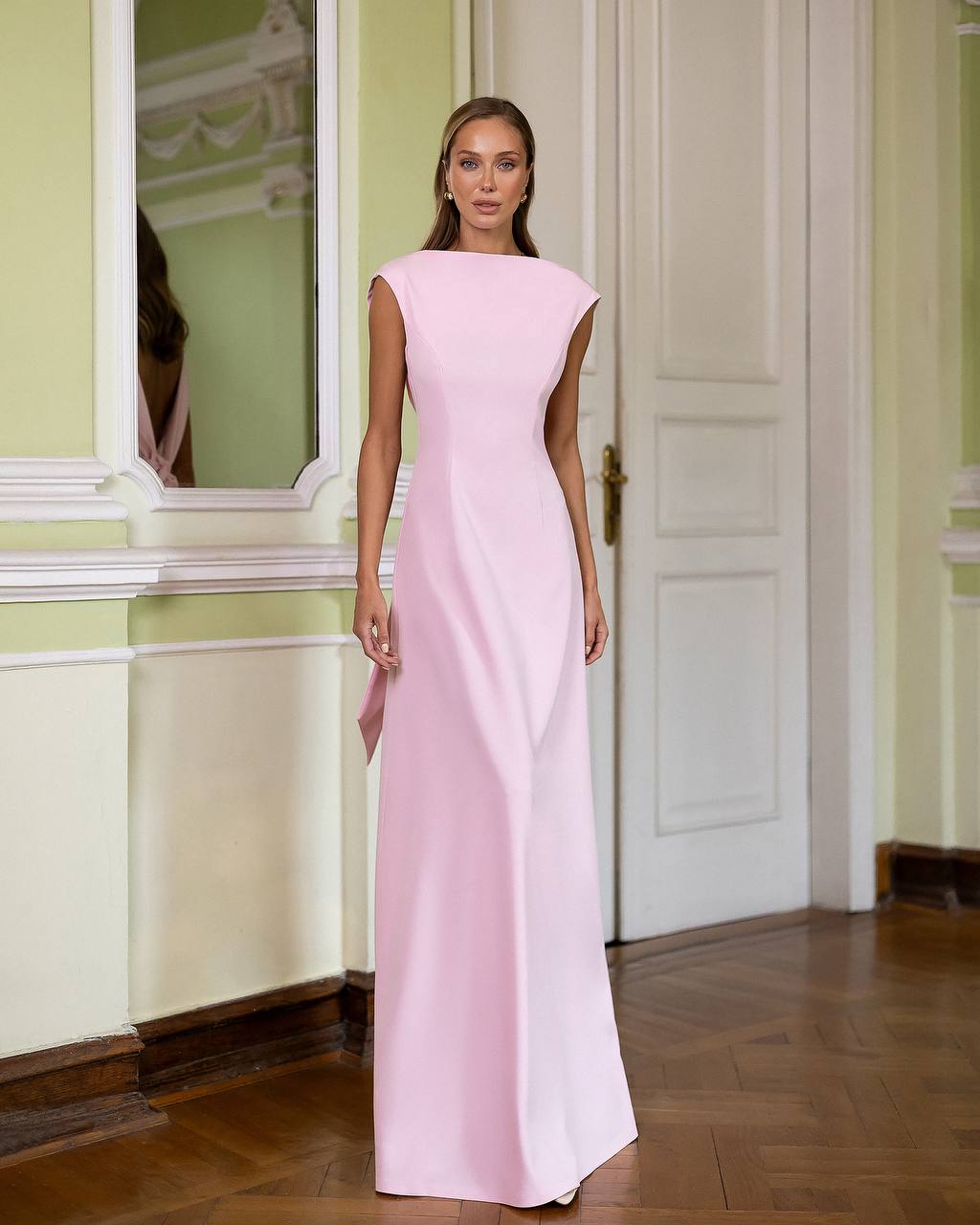 Tailored Dress in Premium Twill with Elegant Silhouette