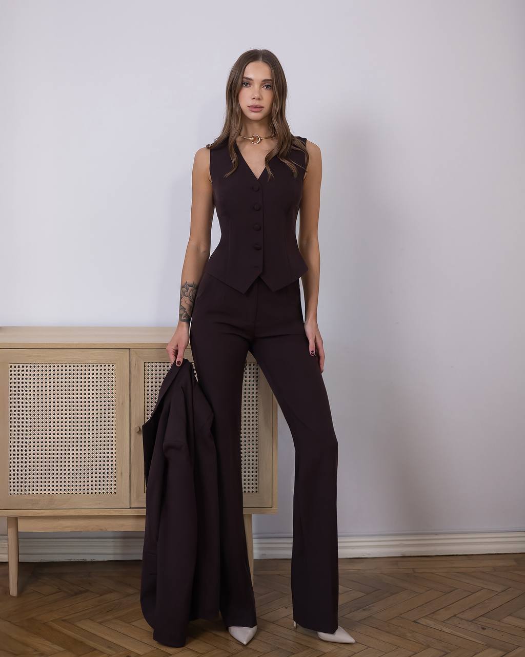 Tailored Suit in Premium Suiting Fabric — Three-Piece Suit with Vest