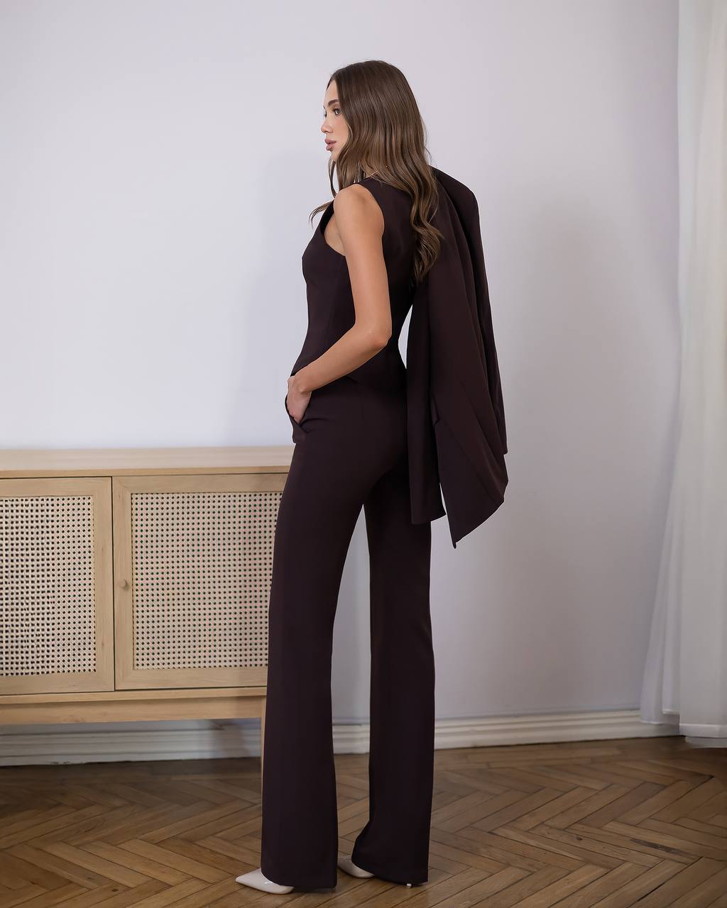 Tailored Suit in Premium Suiting Fabric — Three-Piece Suit with Vest