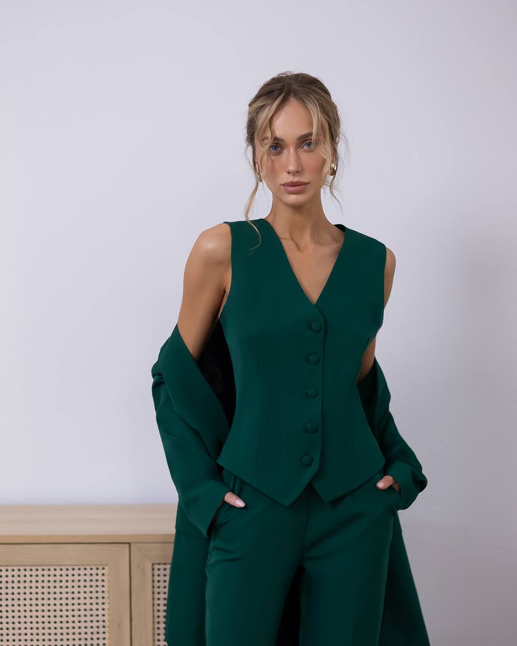Tailored Suit in Premium Suiting Fabric — Three-Piece Suit with Vest