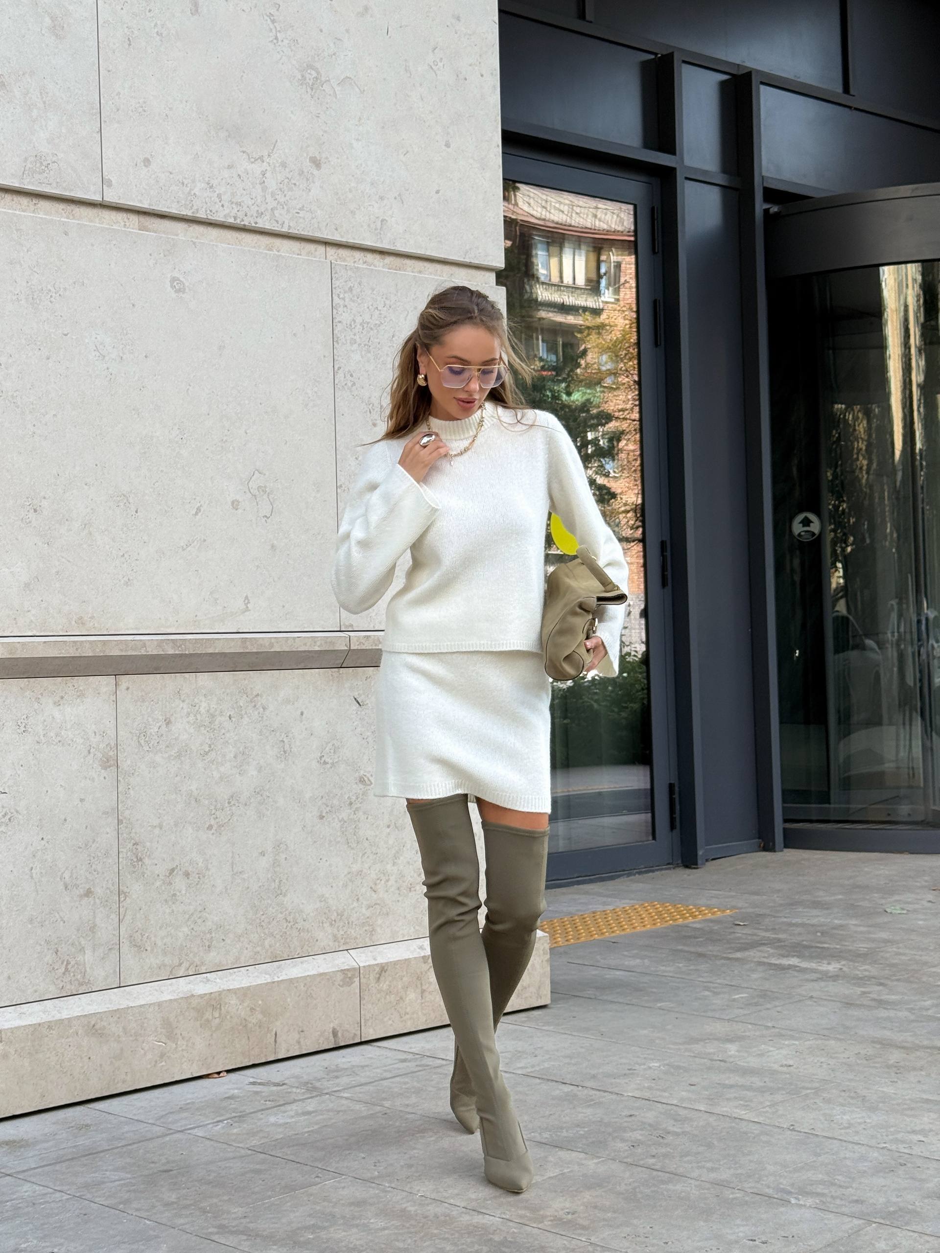 Melania Wool Set – Soft Knit Sweater & Mini Skirt Two-Piece Outfit