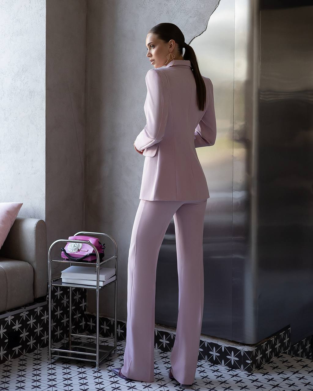 Women's Tailored Suit in Premium Suiting Fabric, Classic Cut