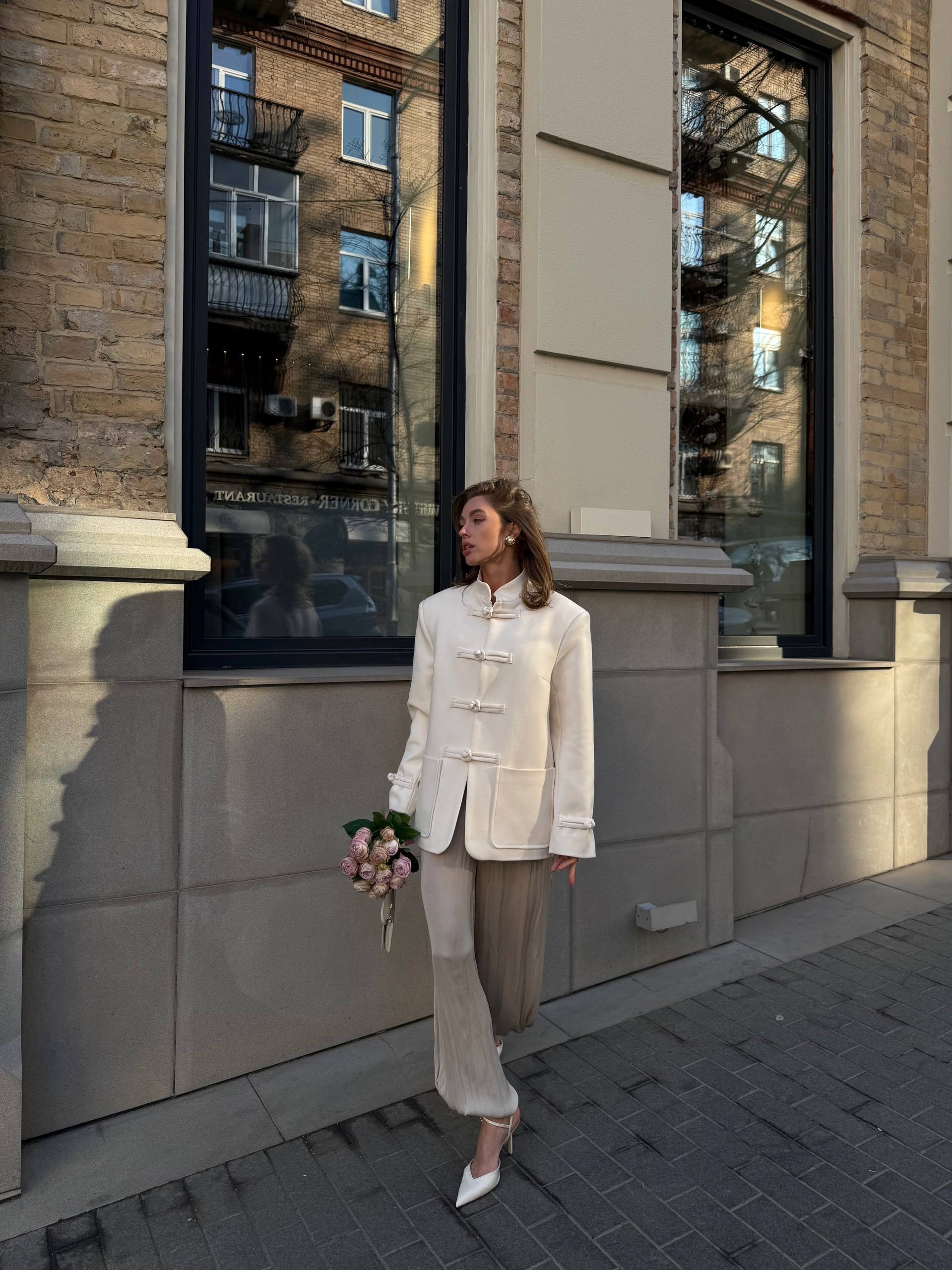 Cropped Cashmere Blend Coat – Elegant Women’s Jacket