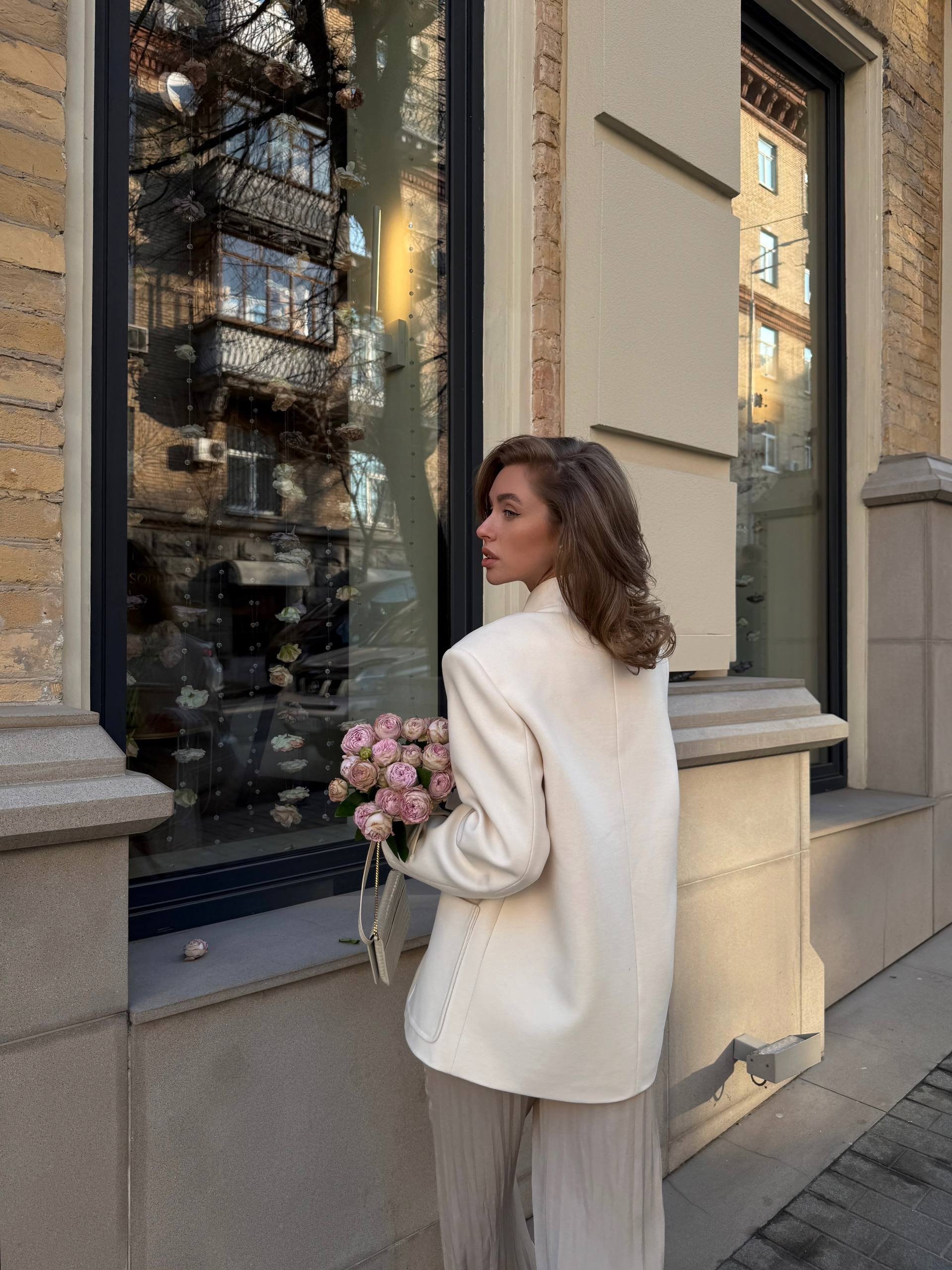 Cropped Cashmere Blend Coat – Elegant Women’s Jacket