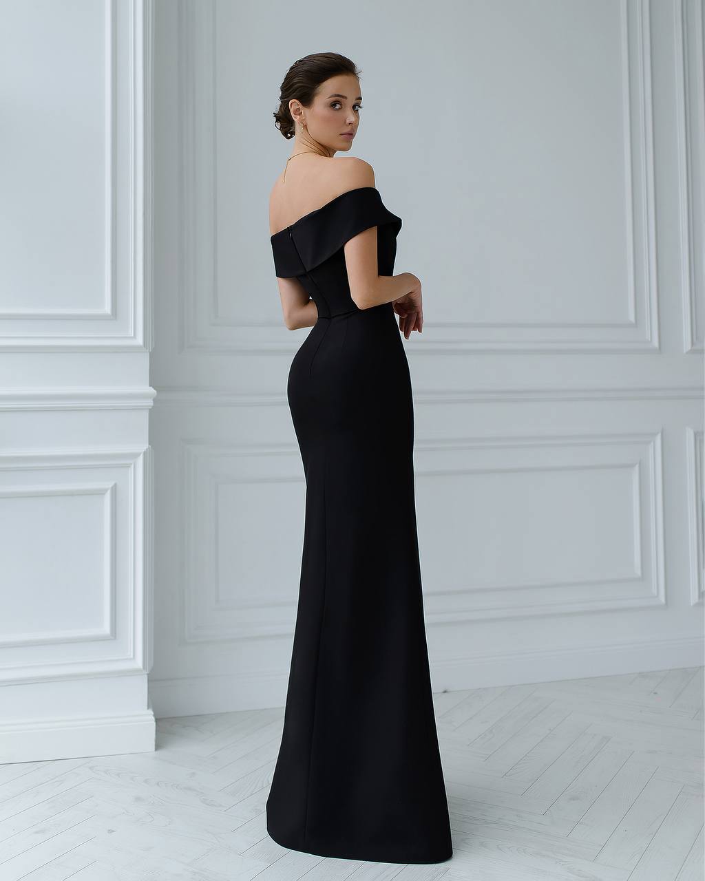 Elegant Women's Dress in Premium Fabric, Classic Evening Style
