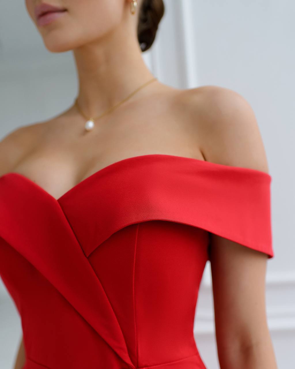 Elegant Women's Dress in Premium Fabric, Classic Evening Style