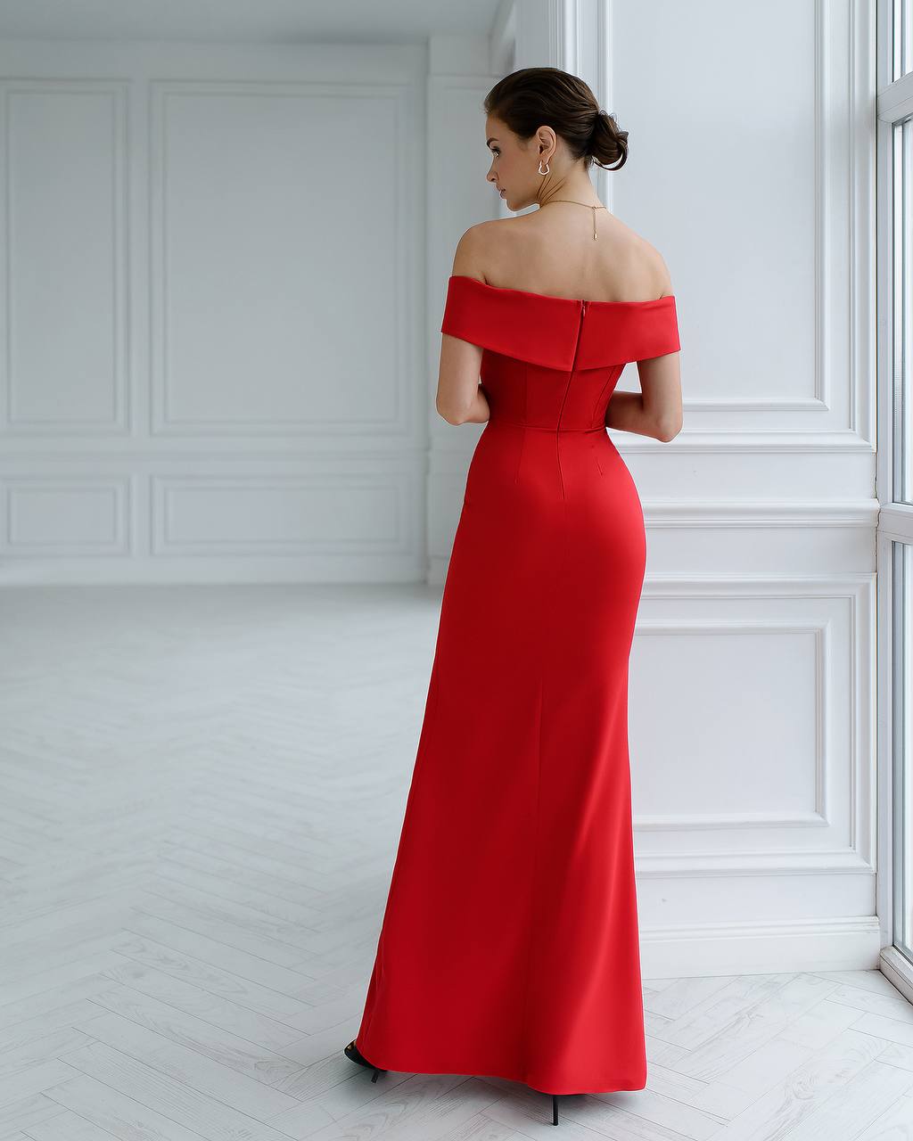 Elegant Women's Dress in Premium Fabric, Classic Evening Style