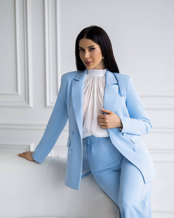 Women's Tailored Set in Premium Suiting Fabric Three-Piece Suit
