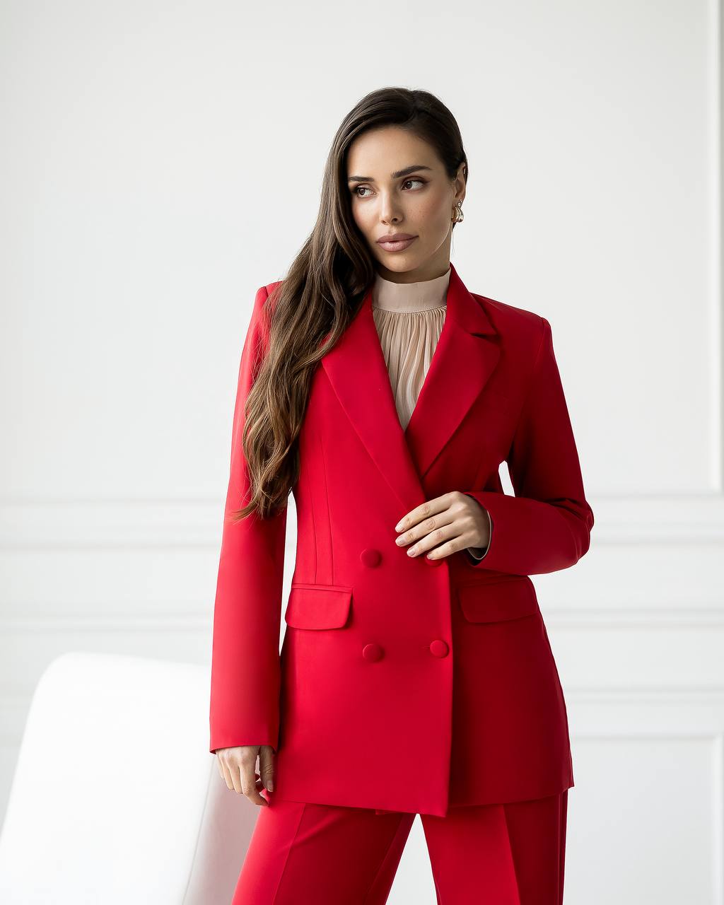 Women's Tailored Set in Premium Suiting Fabric Three-Piece Suit