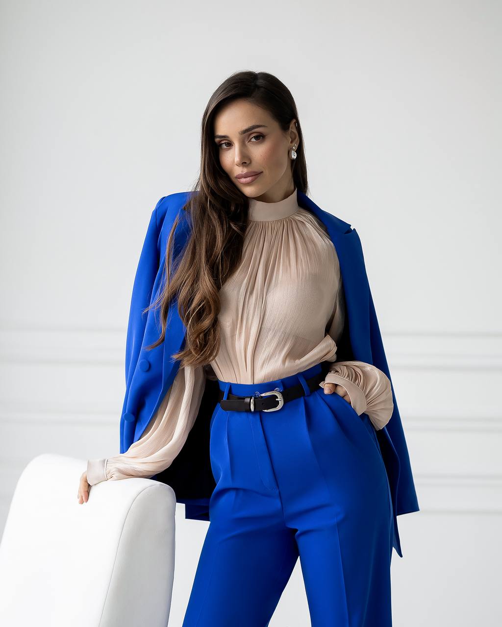 Women's Tailored Set in Premium Suiting Fabric Three-Piece Suit