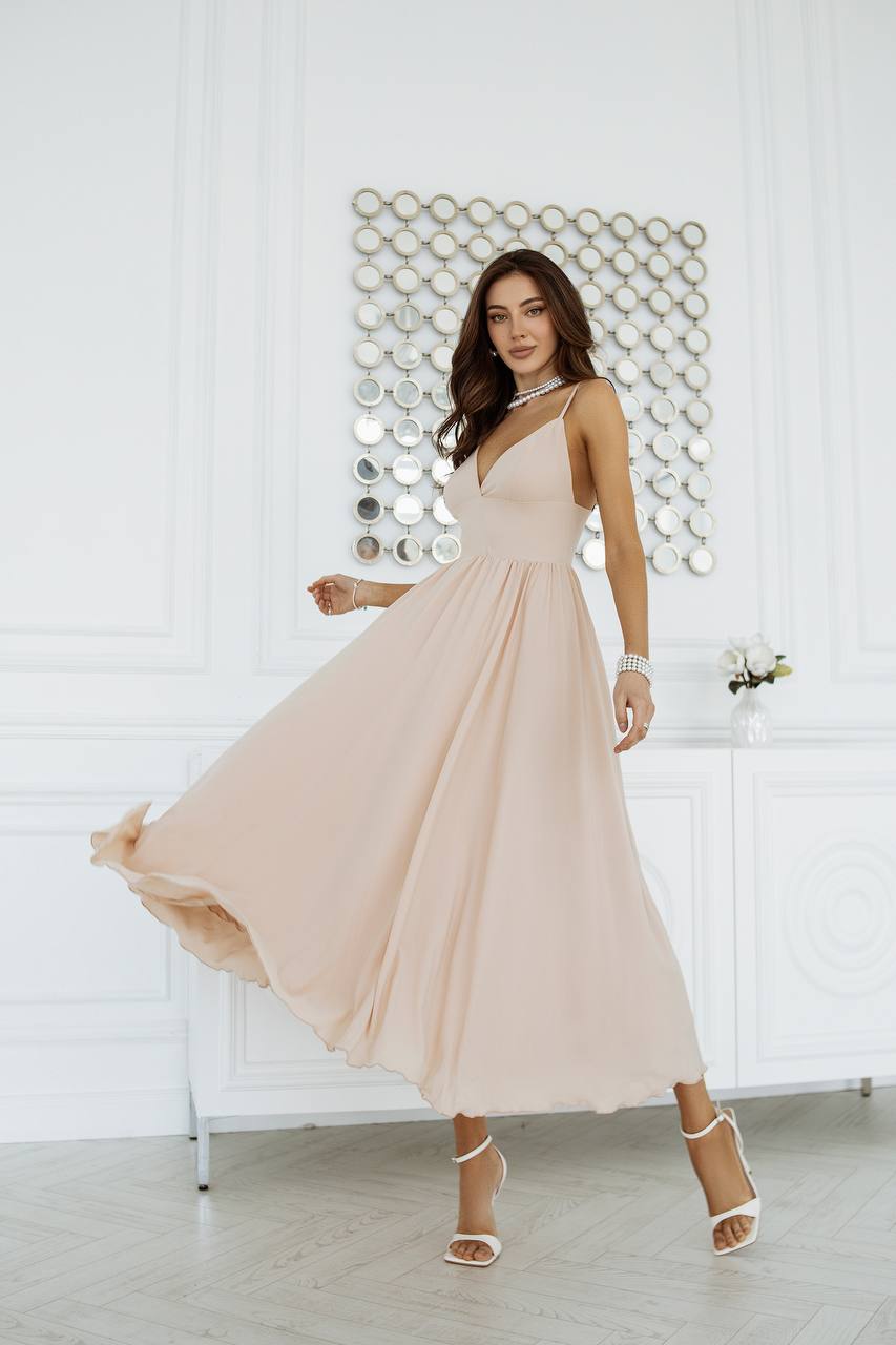 Sany Elegant Midi Dress with Flowing Premium Knit Fabric
