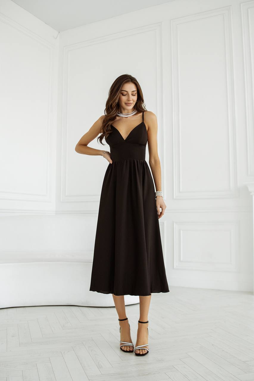 Sany Elegant Midi Dress with Flowing Premium Knit Fabric