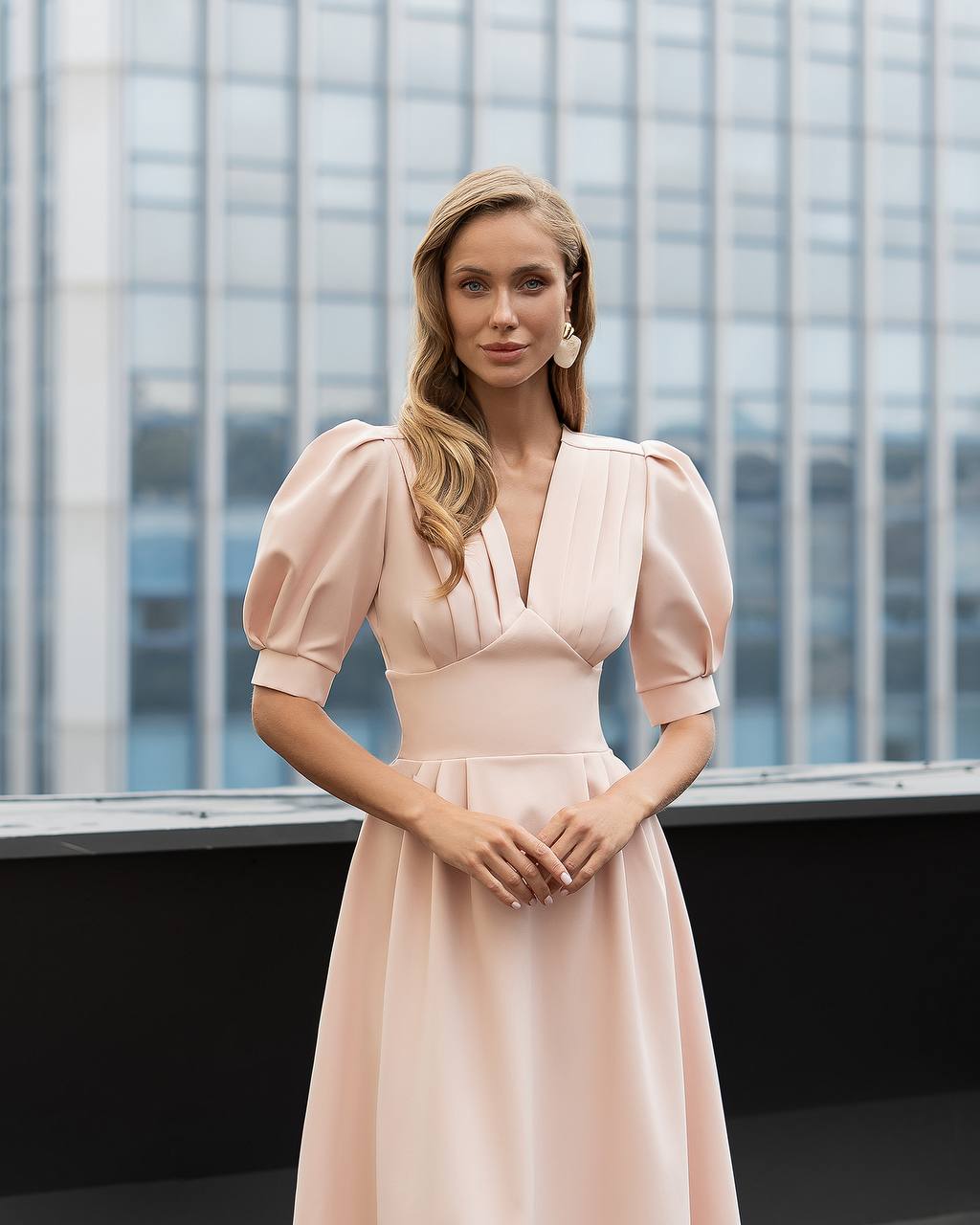 Women's Elegant Premium Lightweight Fabric Party & Event Dress
