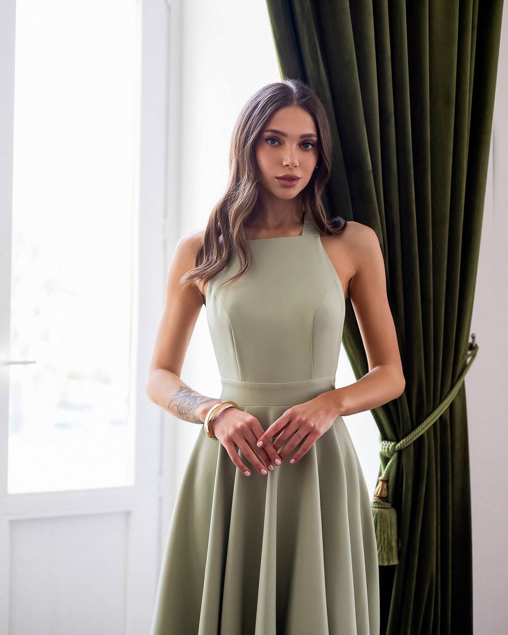 Classic Premium Twill Midi Dress with Elegant Drape, Tailored Fit