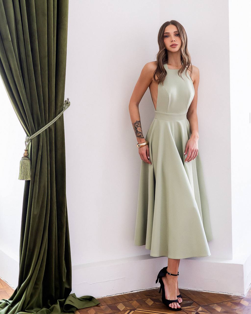 Classic Premium Twill Midi Dress with Elegant Drape, Tailored Fit