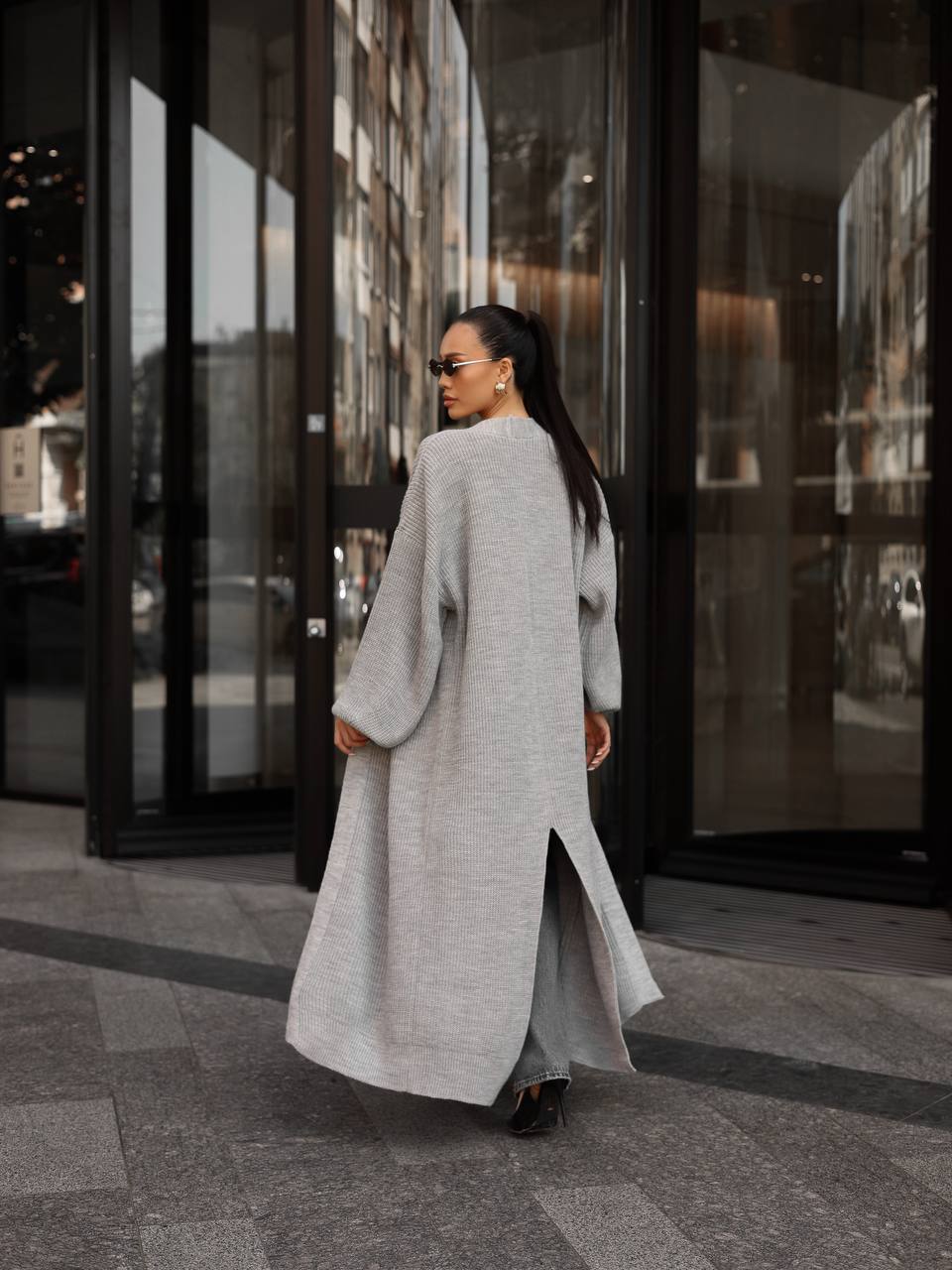 Cardigan “Kashtan” – Elongated Silhouette with Soft Structure