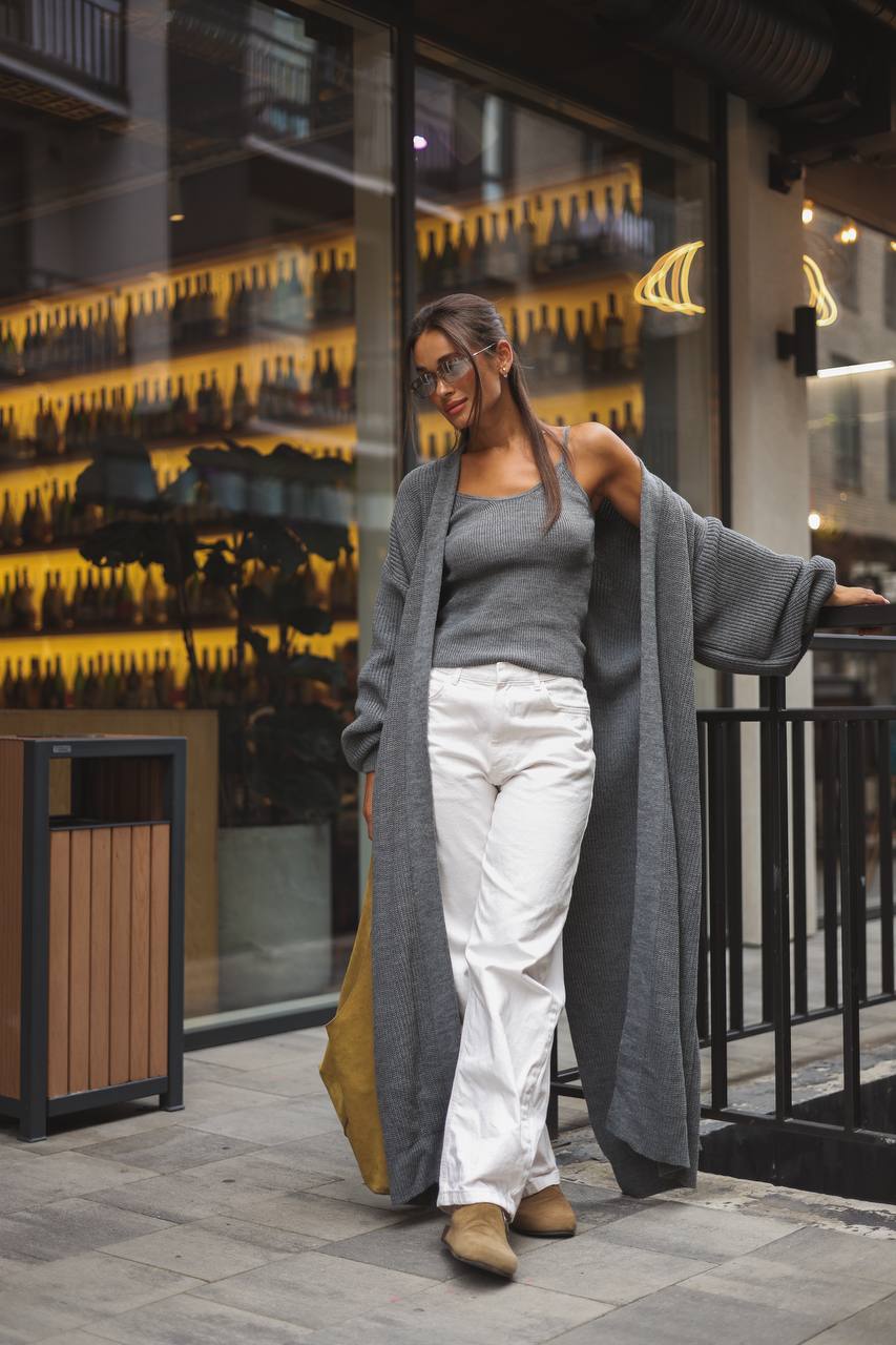 Cardigan “Kashtan” – Elongated Silhouette with Soft Structure