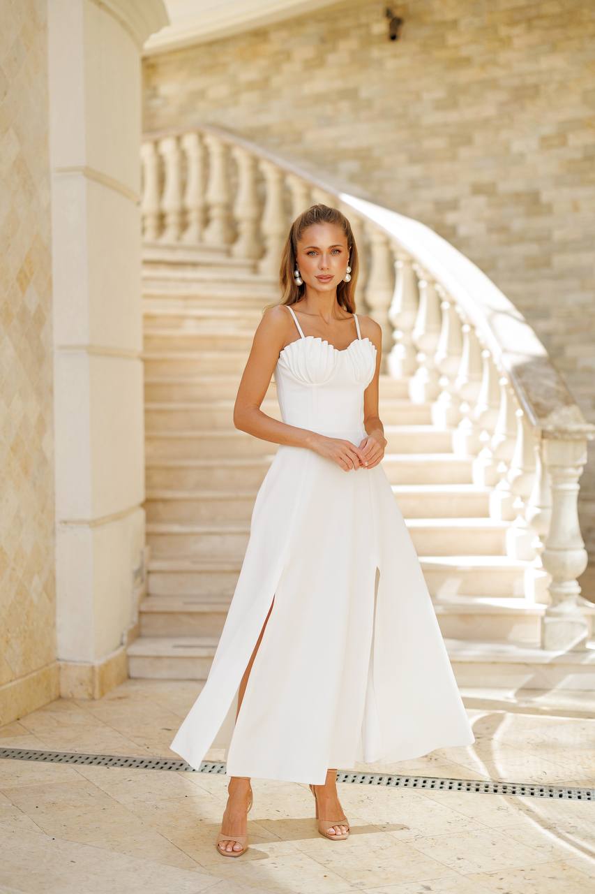 Elegant Midi Crepe Dress with Pleated Bust and Side Slits