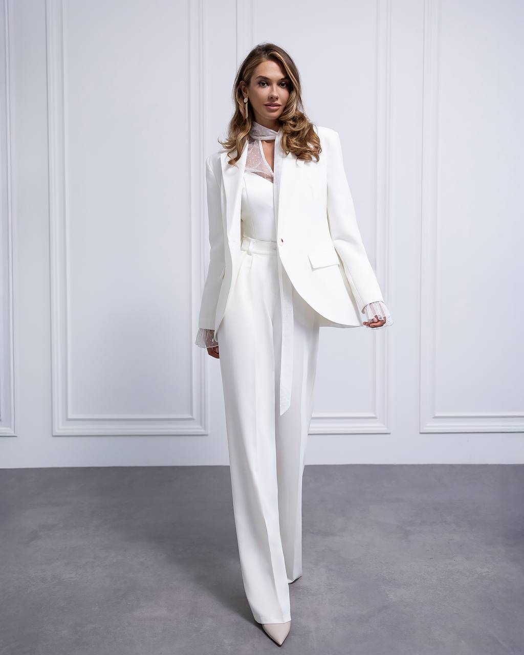 High-Waisted Tailored Trousers in Diagonal Crepe Suiting