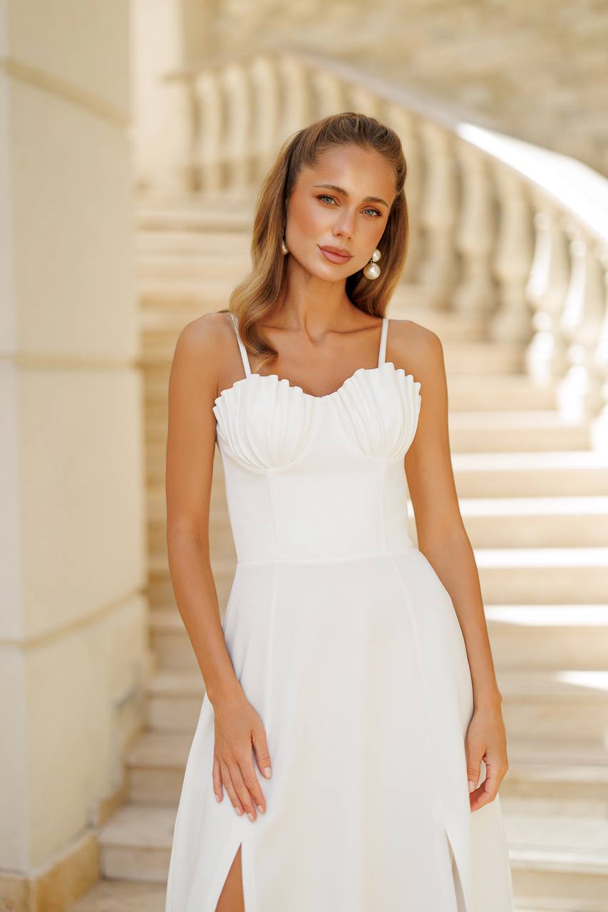 Elegant Midi Crepe Dress with Pleated Bust and Side Slits