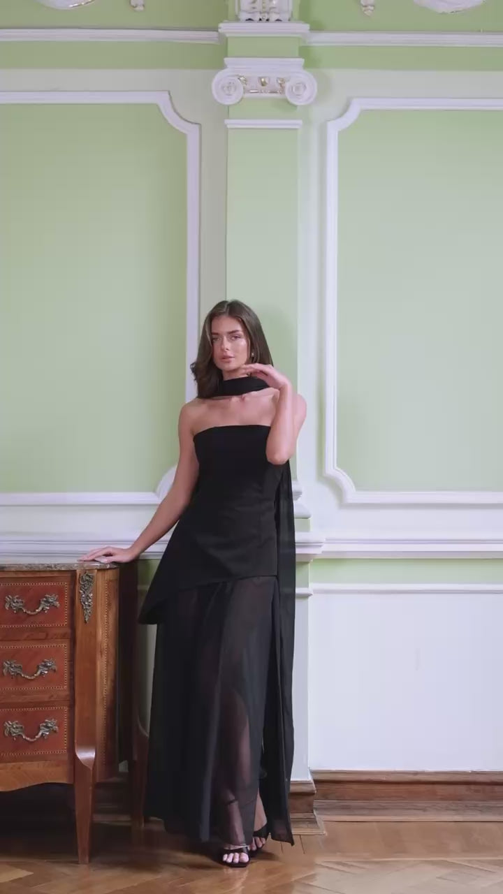 Elegant Corset Dress Set in Crepe de Chine & Vindi Chiffon