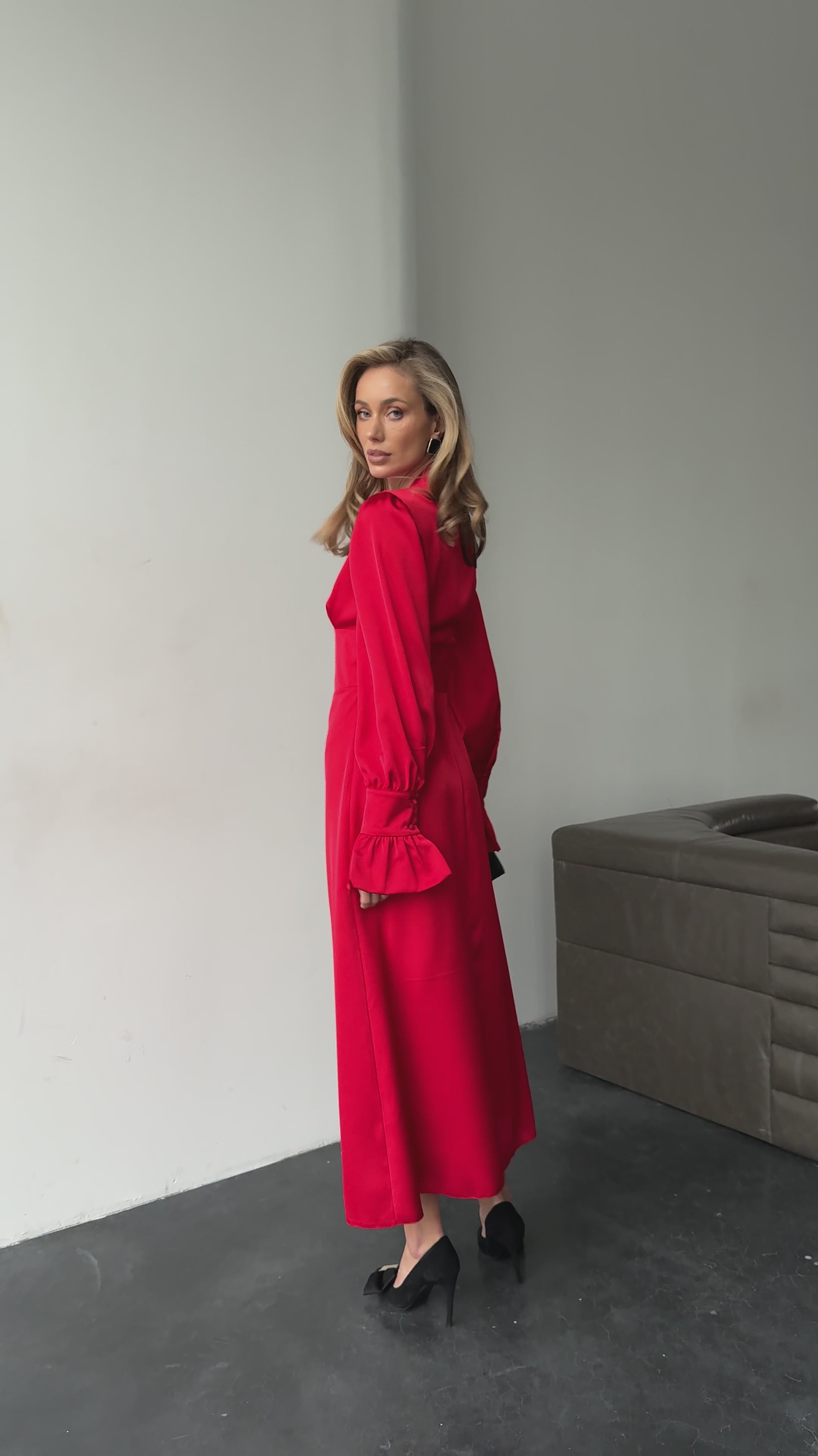 Donna Satin Maxi Dress