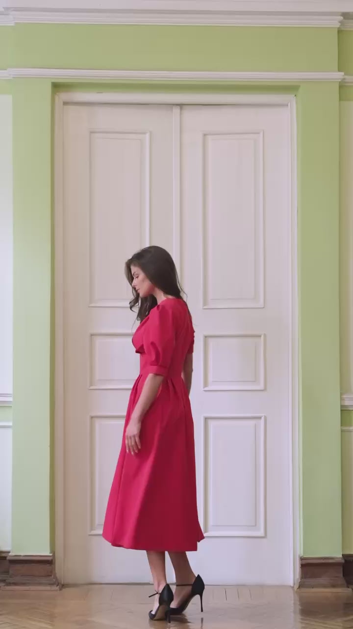 Premium Crepe de Chine Midi Dress with Tailored Silhouette