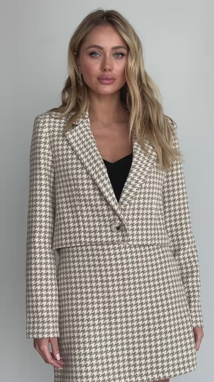 Tailored Women's Skirt Suit in Thick Turkish Fabric, Classic Fit