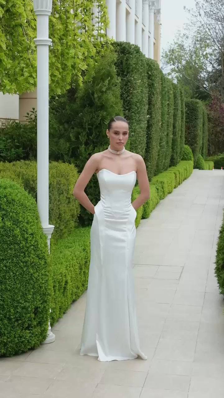 Women's Tailored Heavy Mango Satin Luxury Evening Dress