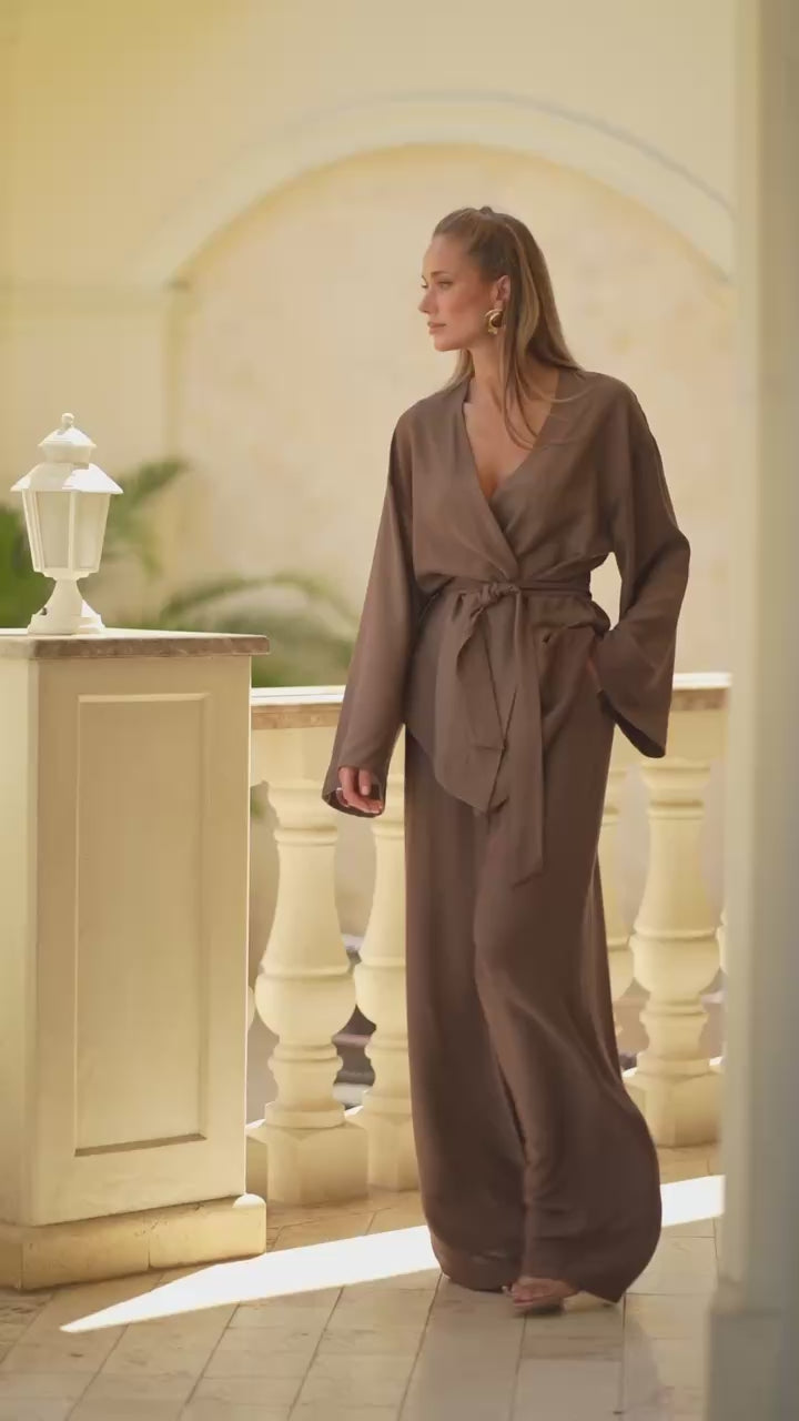 Elegant Linen Kimono Set with Belt – Women’s Relaxed Summer Suit