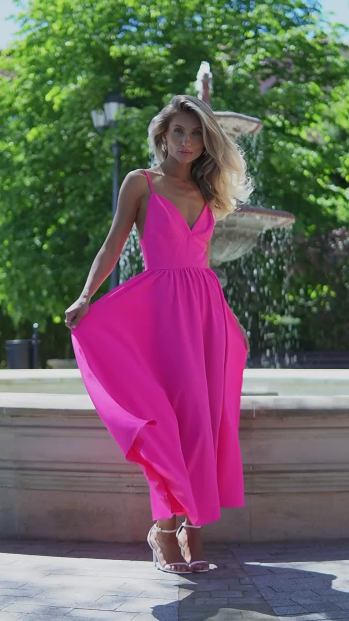 Sany Elegant Midi Dress with Flowing Premium Knit Fabric